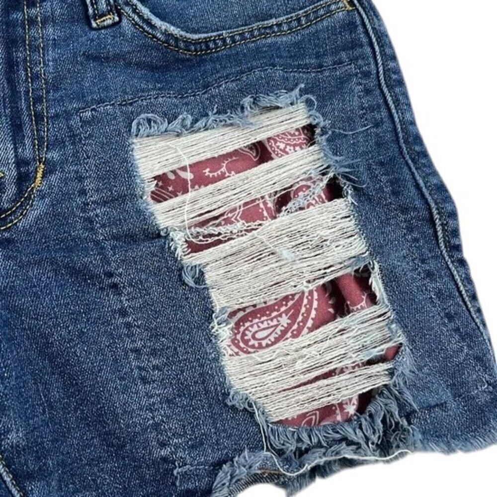Rock & Republic Jeans Shorts Red, White Size 6 - Picture 4 of 12